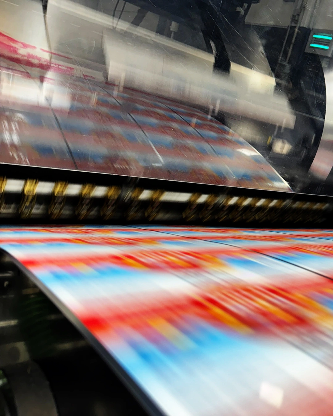 ROXCEL Metal Decoration printing machine in action
